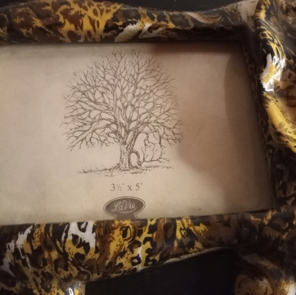 Decoupage Elephant Figurine 3.5"x5" Photo Wall Decor. - Picture 4 of 7